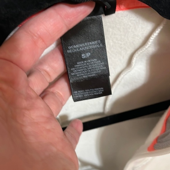 The North Face Women’s Lightweight Jacket Size Small - Picture 7 of 9